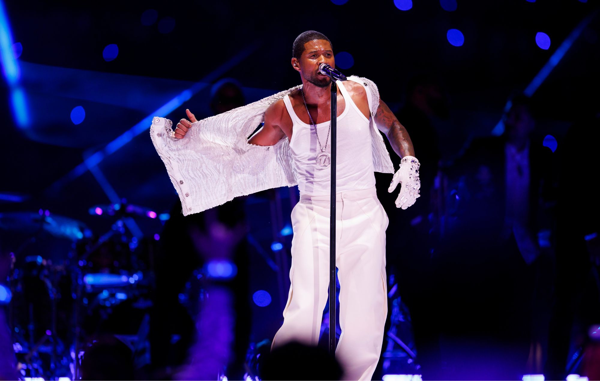 Usher adds two more London dates to 2025 European tour