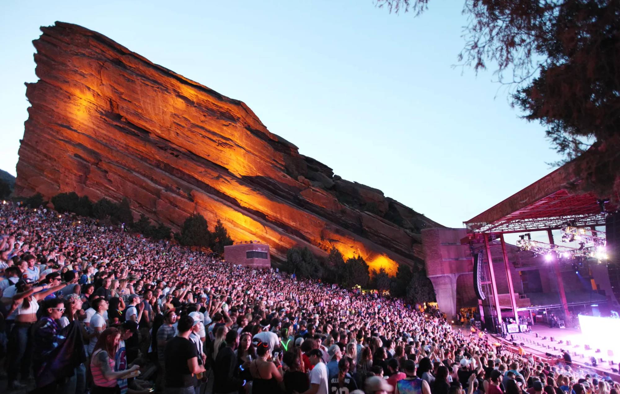 Volunteer group remove more than 22kg of chewing gum from seats of Red Rocks Amphitheatre