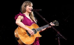 Taylor Swift Debuts ‘Guilty as Sin?’ Live on Guitar in Stockholm: ‘One of My Favorite Songs’ From ‘Tortured Poets’