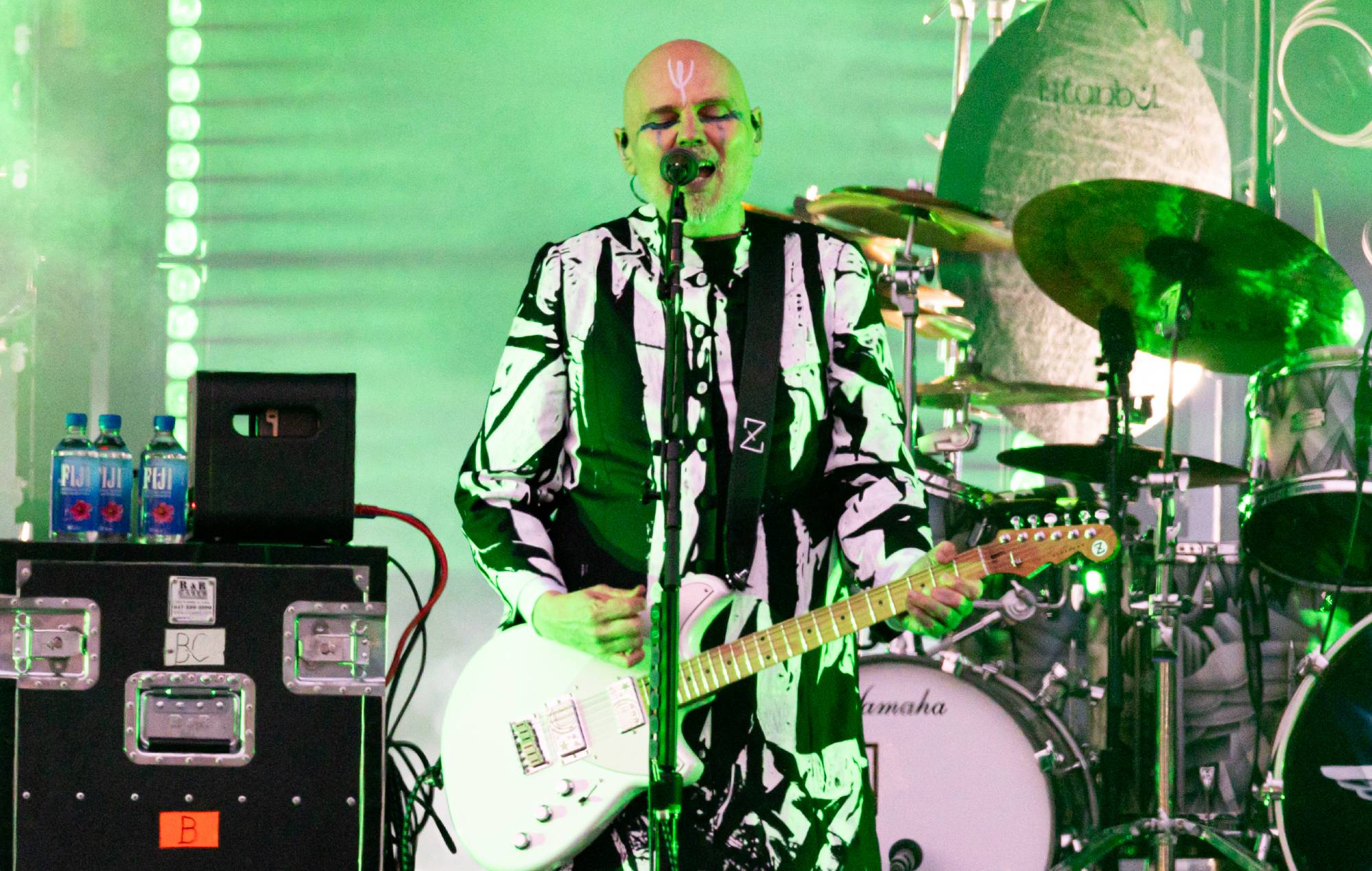 Billy Corgan “addresses the elephant (rhinoceros) in the room” of his comments about not wanting to play Smashing Pumpkins’ hits