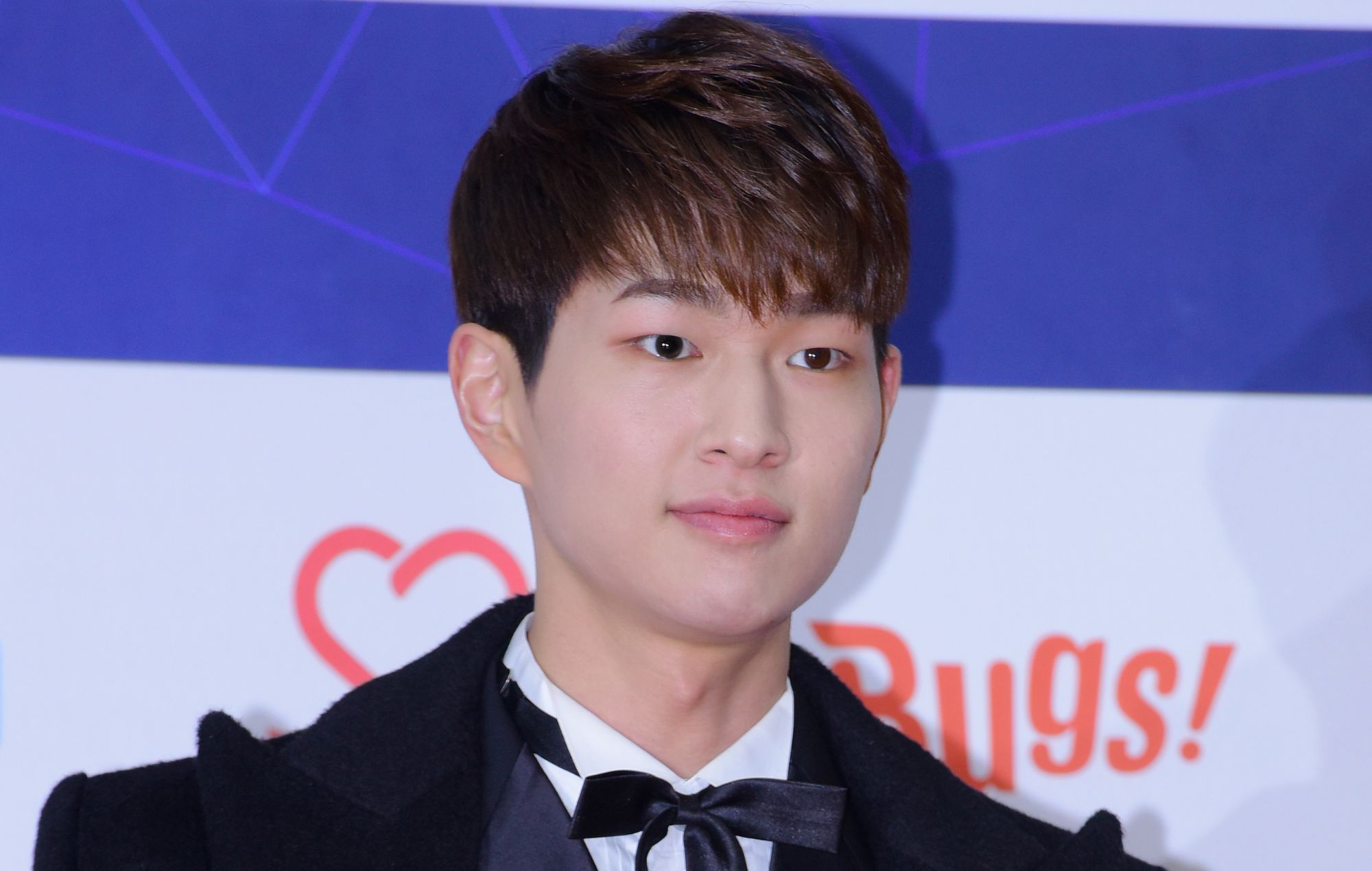 SHINee’s Onew reveals reason for leaving SM Entertainment: “I was getting too comfortable”