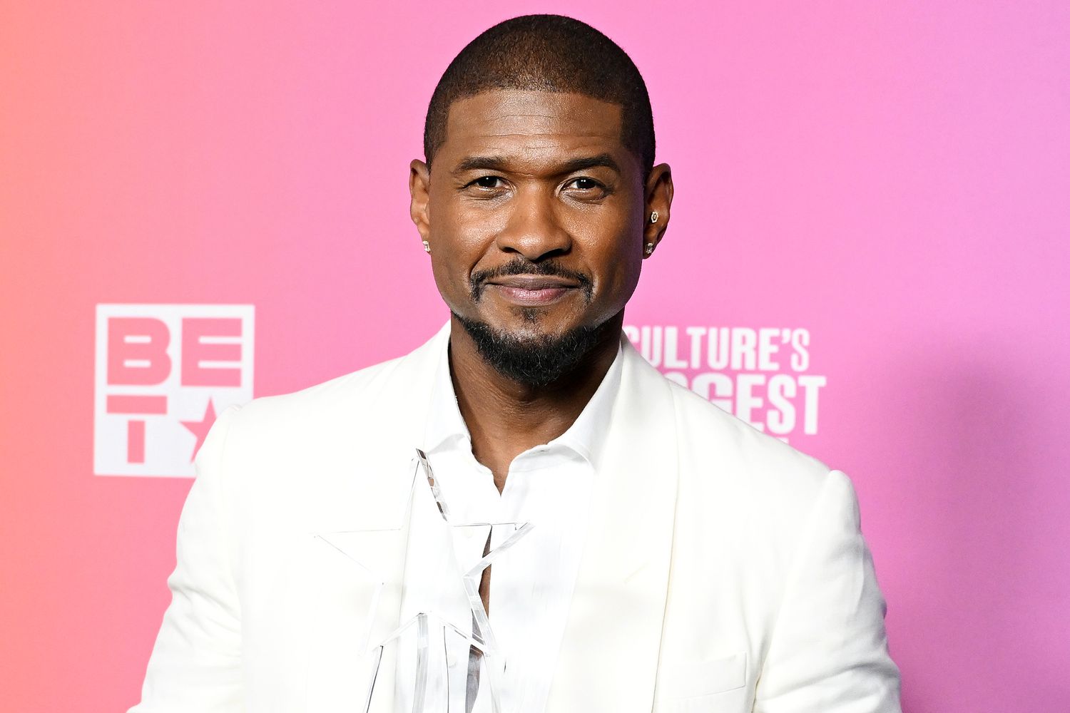 Usher’s “PAST PRESENT FUTURE” Tour Postponed—But Keep the Vibes Alive!