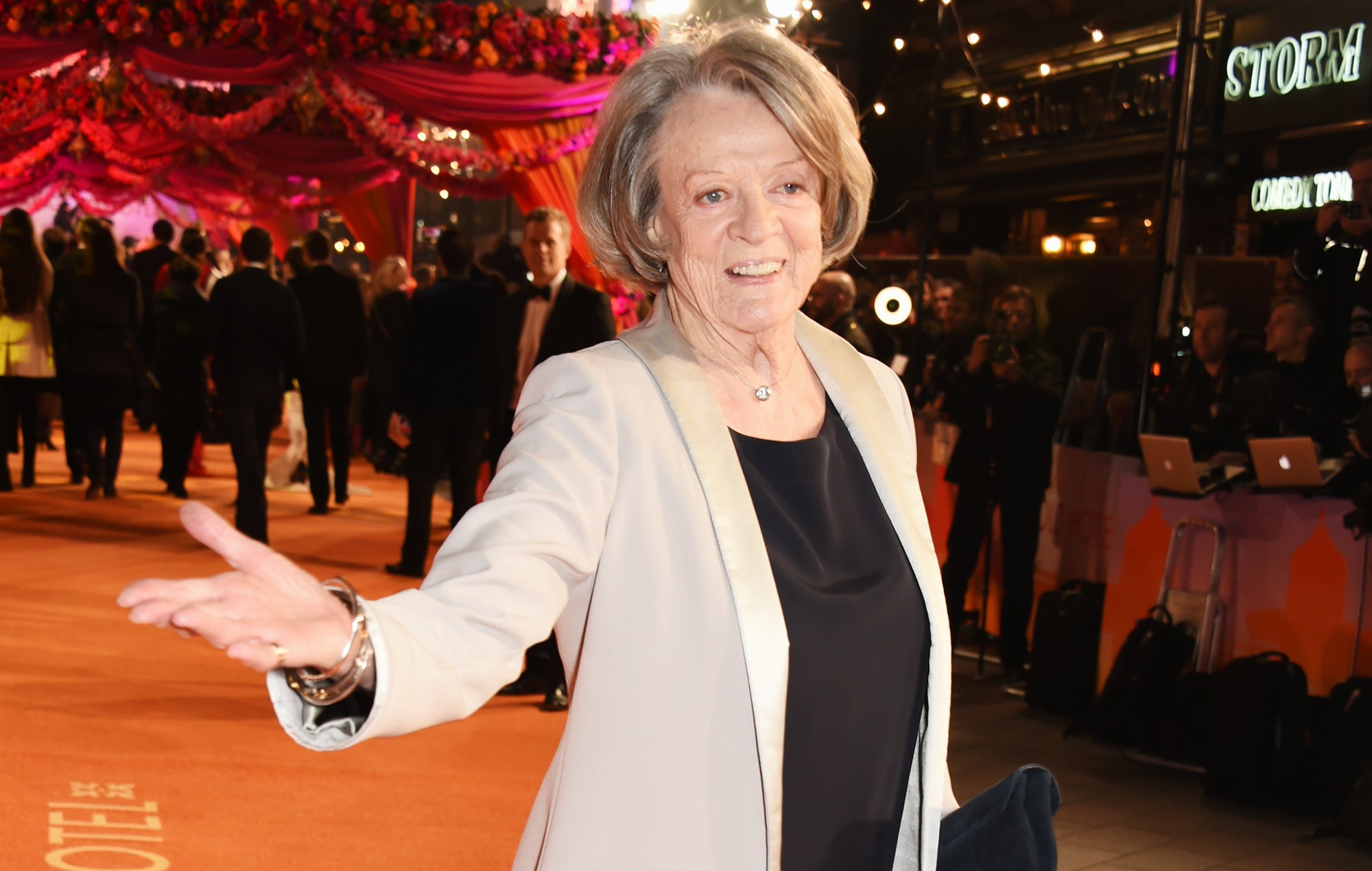 Maggie Smith dies, aged 89