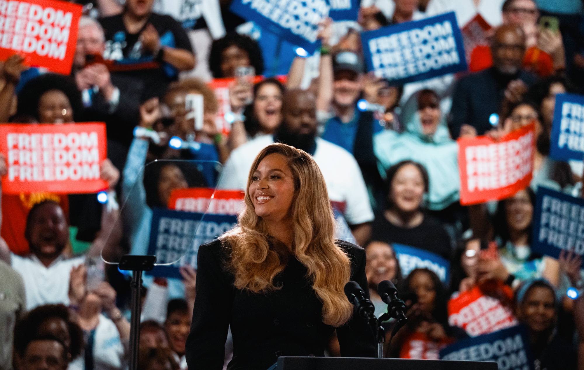 Beyoncé endorses Kamala Harris at Houston rally: “I’m here as a mother”