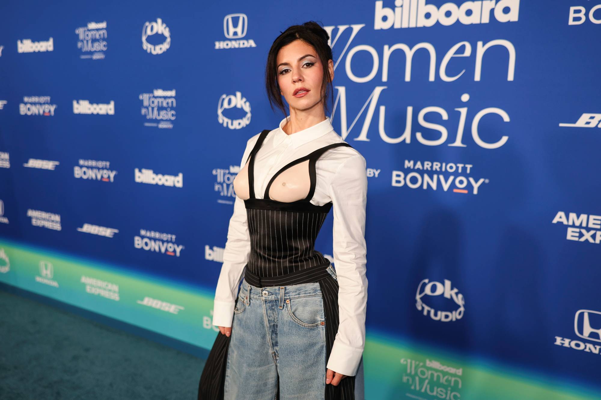 Marina Diamandis says “It is important to take away any shame from bulimia”