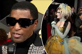 Babyface Leaves Grammys Red Carpet Interview After Reporter Interrupts Him for Chappell Roan